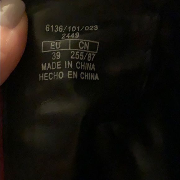 Zara | Burgandy Velvet Boots | Sz 39 (approx 8) - Picture 8 of 8